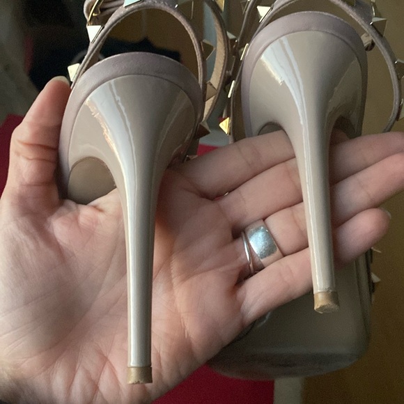 Valentino Garavani Rockstud Heels sz 37.5 - Picture 7 of 10